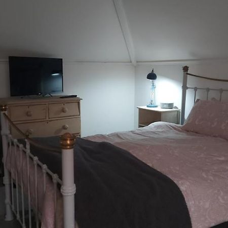 Homestay Poole Εξωτερικό φωτογραφία